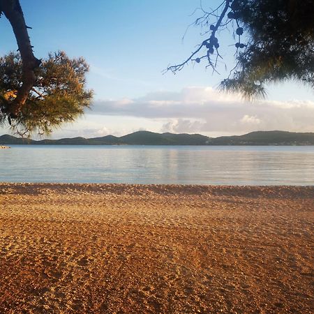 Apartments Busic Biograd Na Moru Ngoại thất bức ảnh