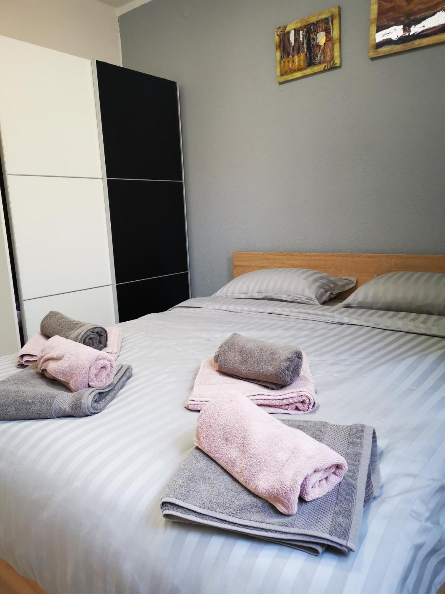 Apartments Busic Biograd Na Moru Ngoại thất bức ảnh